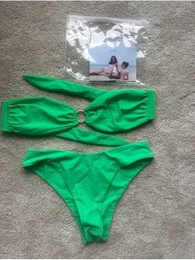 Vibrant Green Ring-Detail Women's Bikini Set
